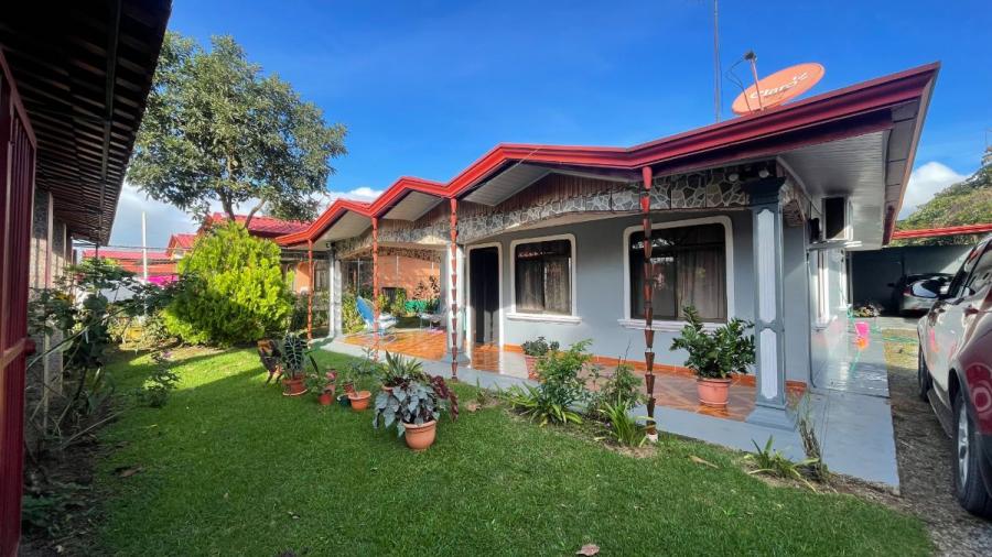 Venta de Casa en Palmares de Pérez Zeledón, San José.