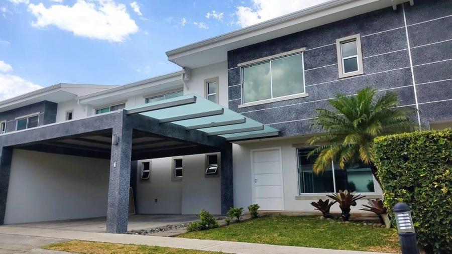 Foto Casa en Venta en Piedades, San José - U$D 395.000 - CAV108046 - BienesOnLine