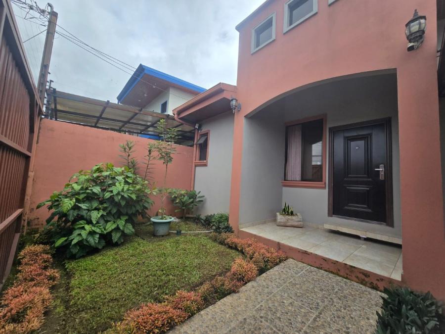 VENTA DE CASA EN PUENTE SALAS, BARVA, HEREDIA