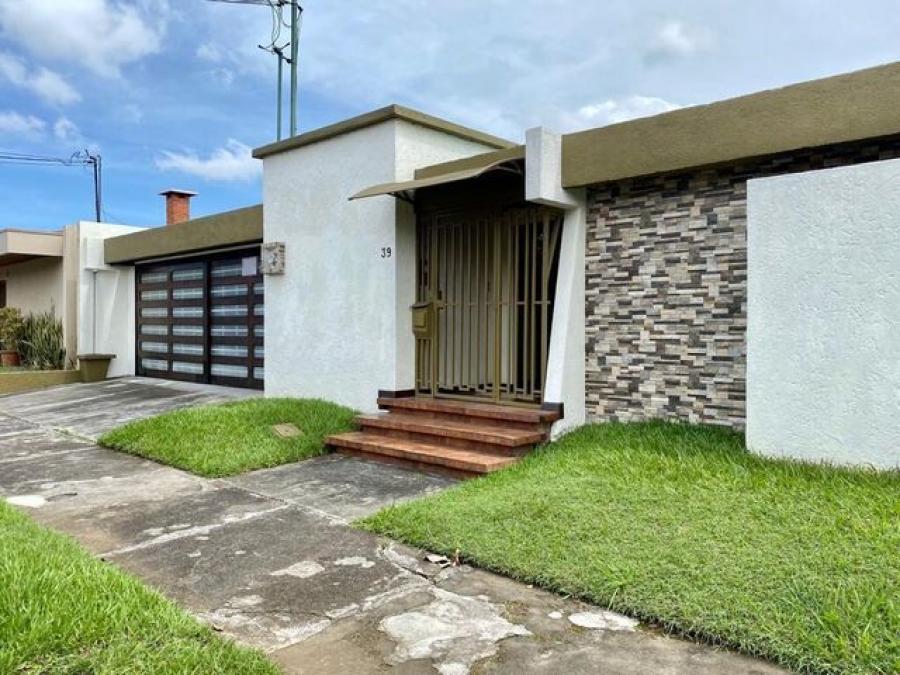 Venta de Casa en Rohrmoser, Pavas.