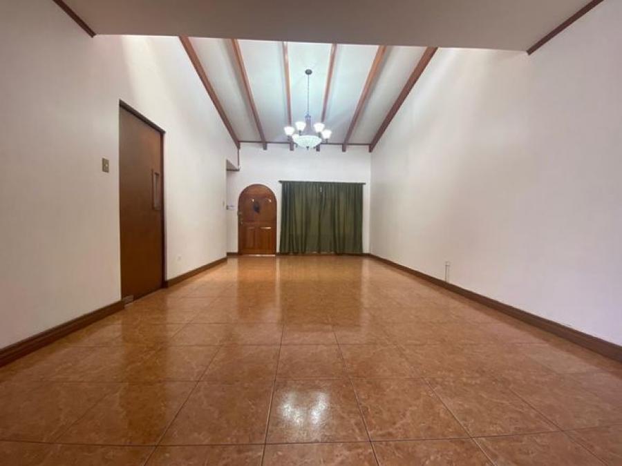 Venta de Casa en Sabana Sur, San José.