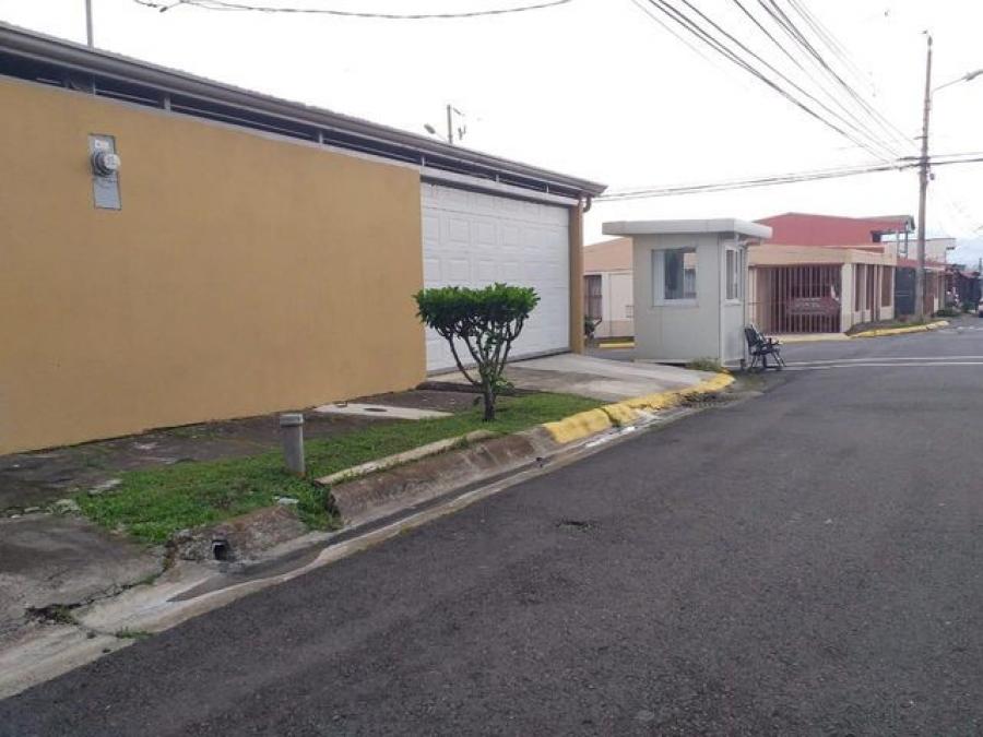 Foto Casa en Venta en Sabanilla, Montes de Oca, San Jos - U$D 300.000 - CAV35359 - BienesOnLine