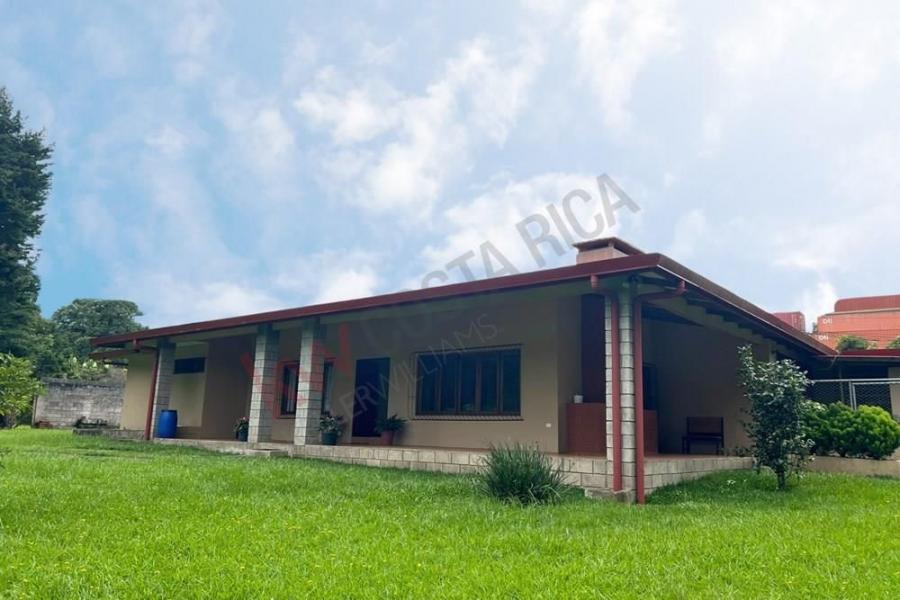 Venta de casa en San Isidro de Heredia #5357