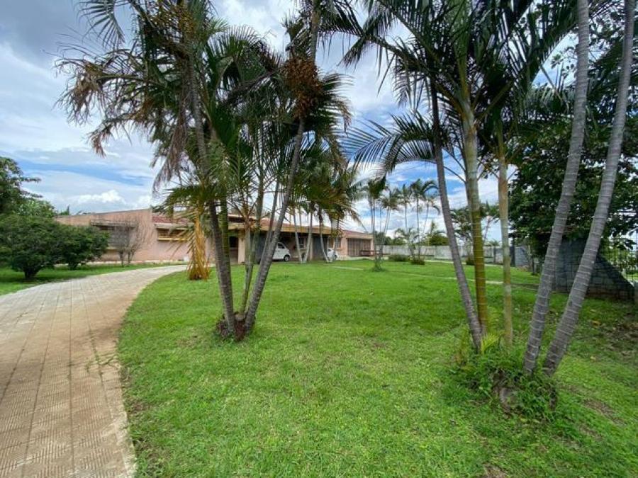 Venta de Casa en San Joaquín de las Flores, Heredia.