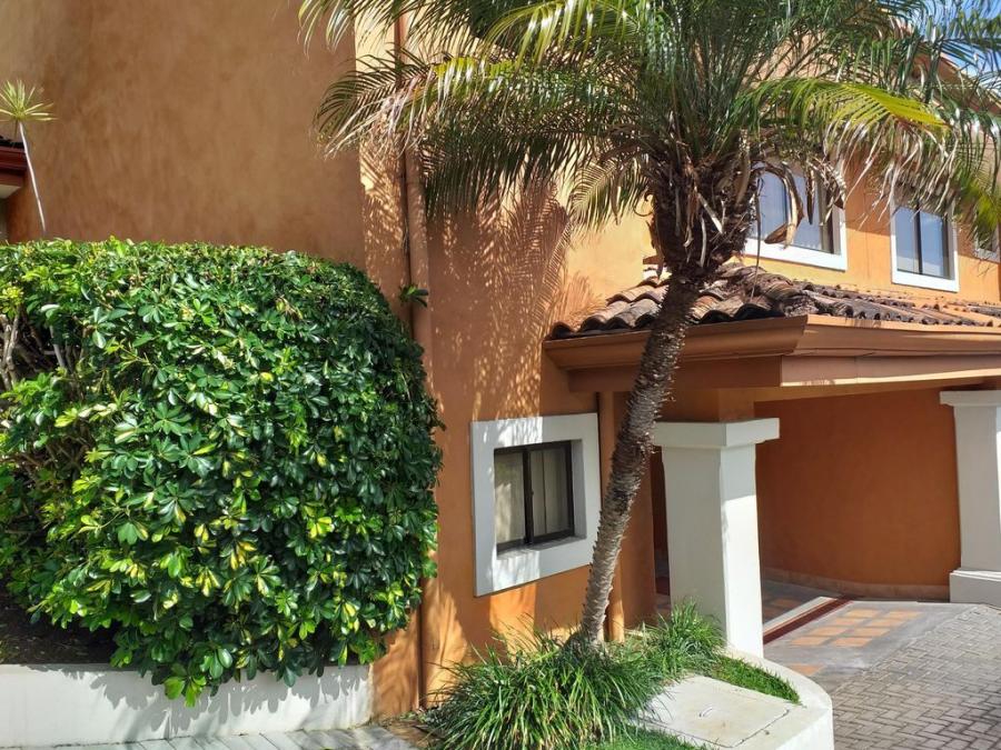 Foto Casa en Venta en Escazú, San José - U$D 239.500 - CAV90517 - BienesOnLine