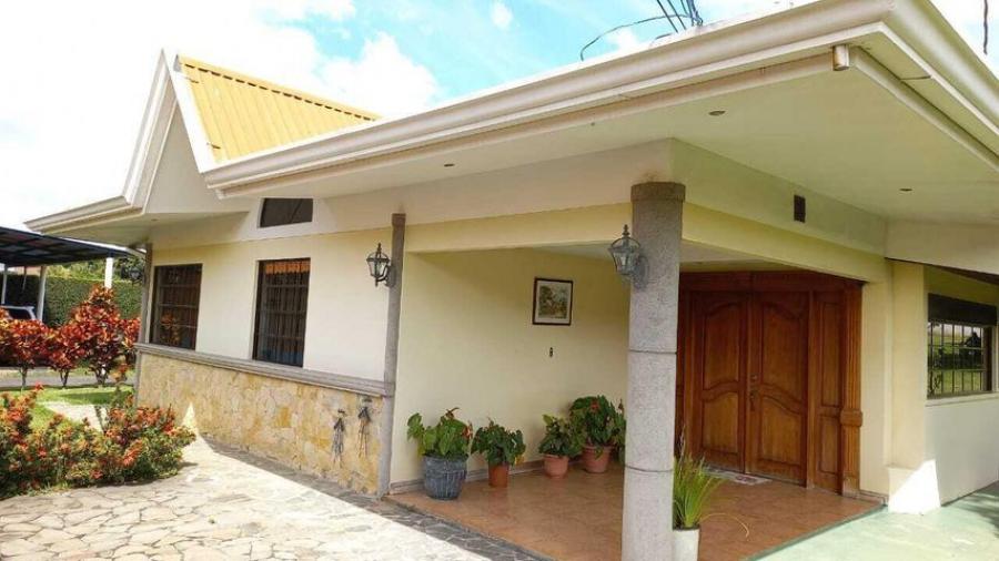 Venta de casa en San José, Santa Ana