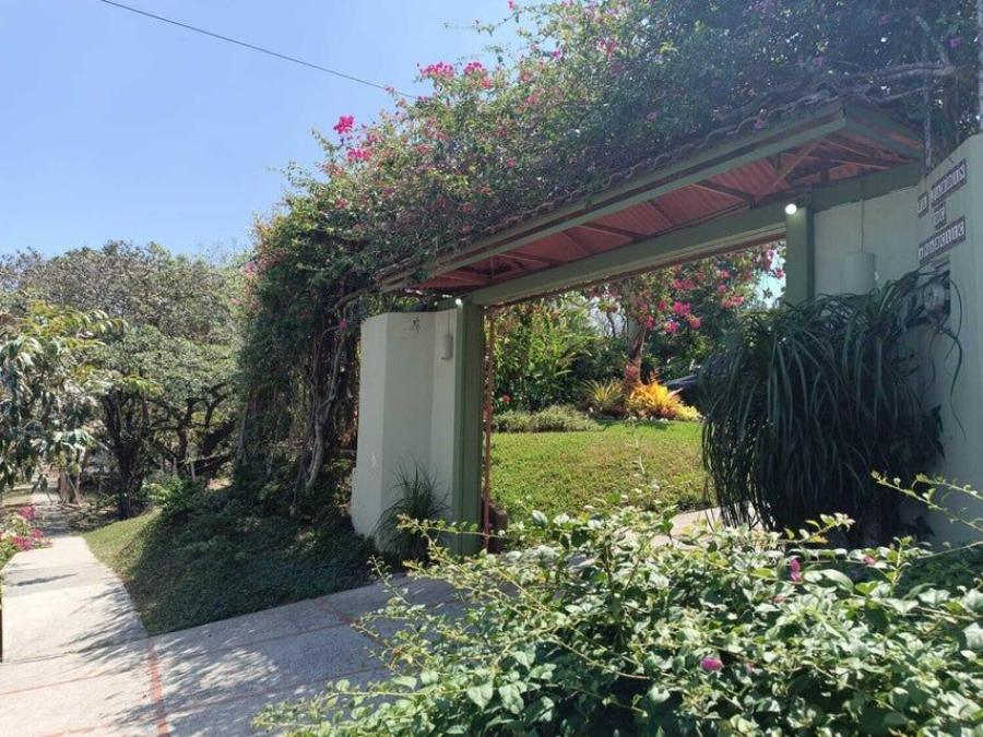 Foto Casa en Venta en Escazú, San José - U$D 750.000 - CAV108044 - BienesOnLine