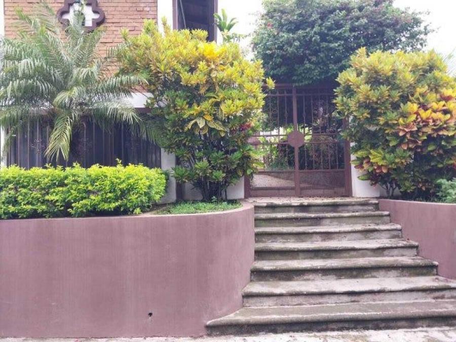 Foto Casa en Venta en Escazú, San José - U$D 560.000 - CAV104499 - BienesOnLine