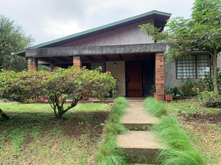 Venta de Casa en San Ramón, Alajuela.