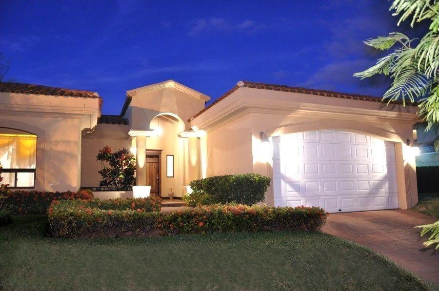 Venta de Casa en Santa Ana RAH #21408