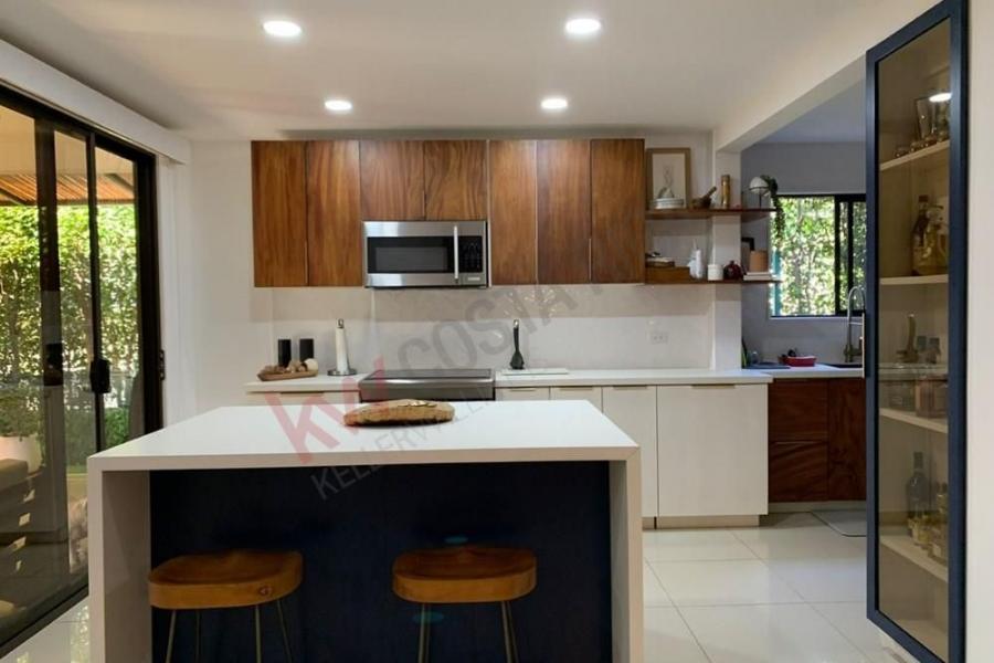 Foto Casa en Venta en Santa Ana, San José - U$D 315.000 - CAV99915 - BienesOnLine