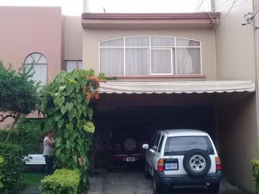 Venta de Casa en Tibás, San José.