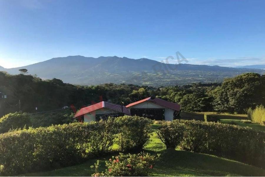 Venta de Finca con Caba