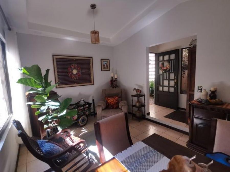 Foto Casa en Venta en San Pedro, Heredia - U$D 215.000 - CAV102196 - BienesOnLine