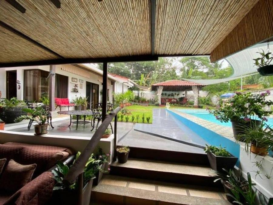 Foto Casa en Venta en Esparza, Puntarenas - U$D 260.000 - CAV100713 - BienesOnLine