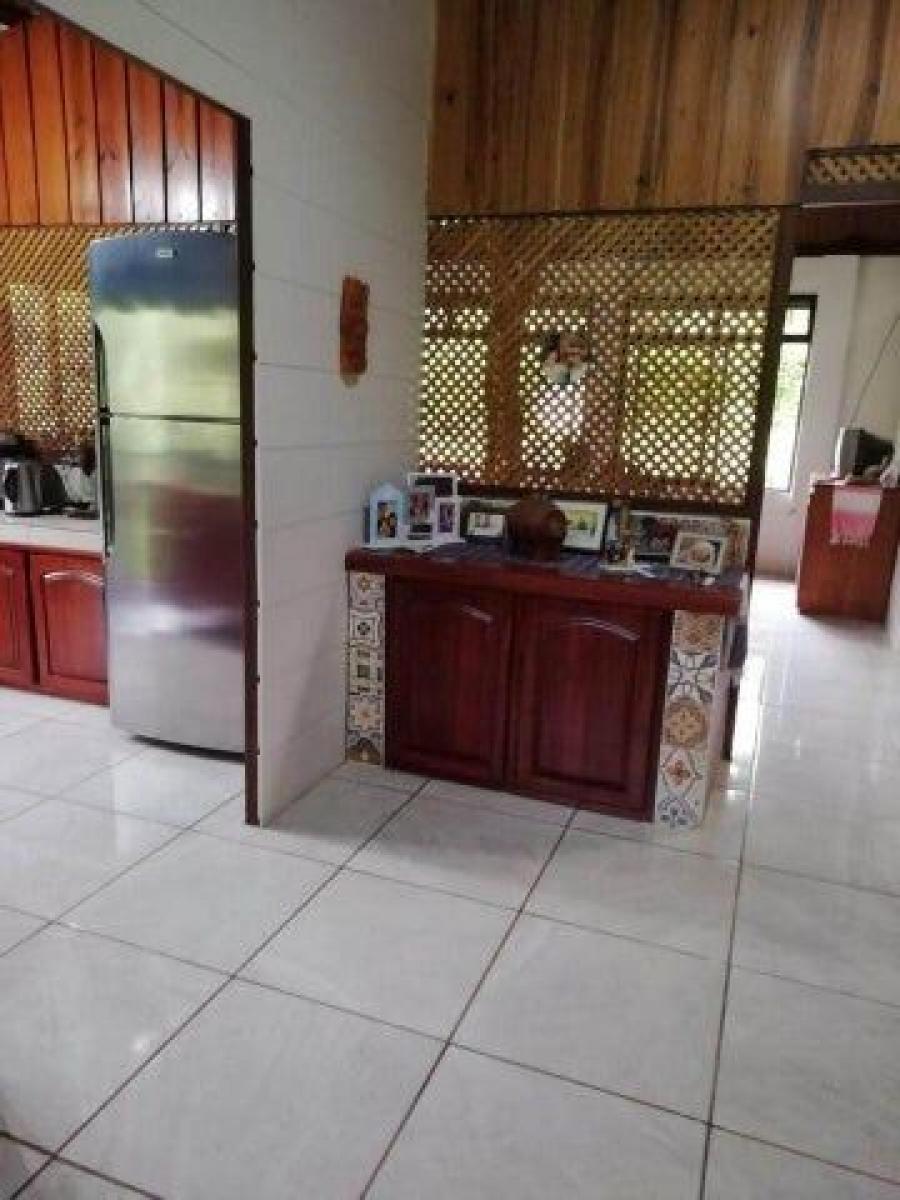 Venta de Lote + Casa en San Carlos, Alajuela. RAH 25-157