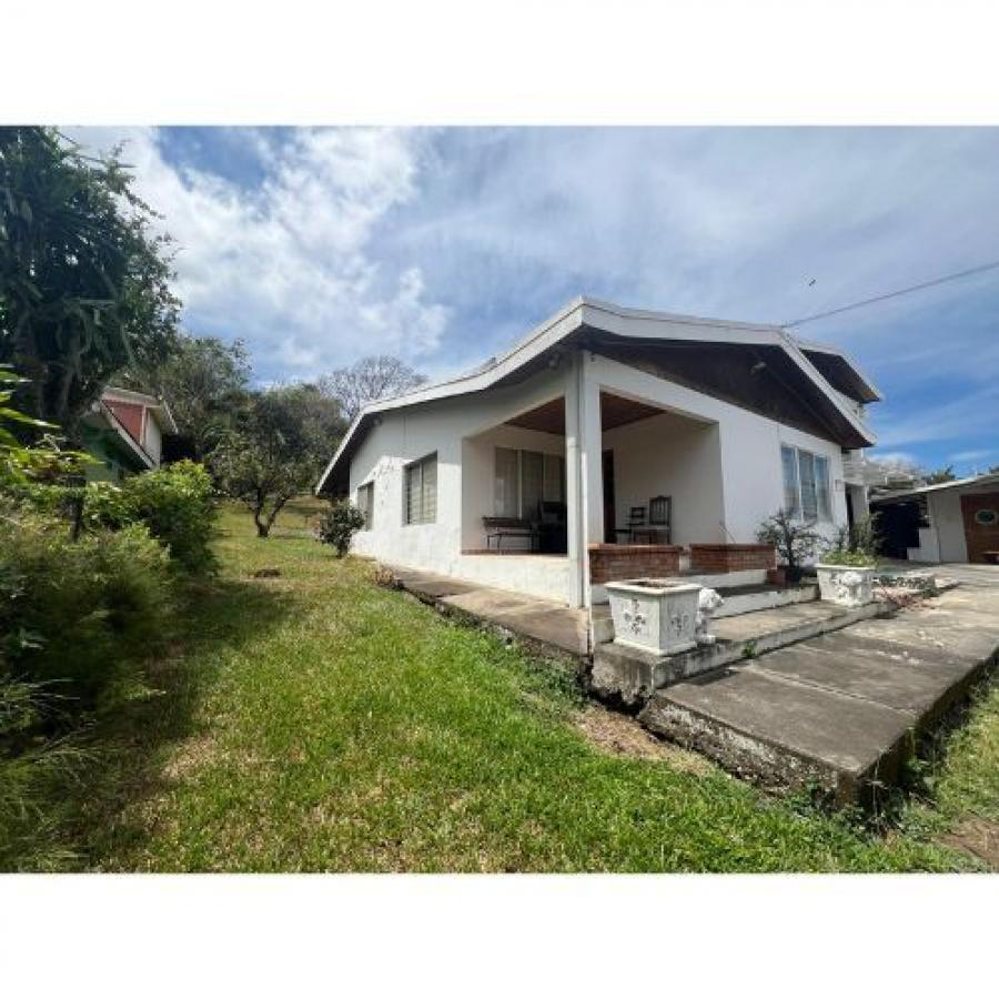 Foto Casa en Venta en Santa Ana, San José - U$D 450.000 - CAV104626 - BienesOnLine