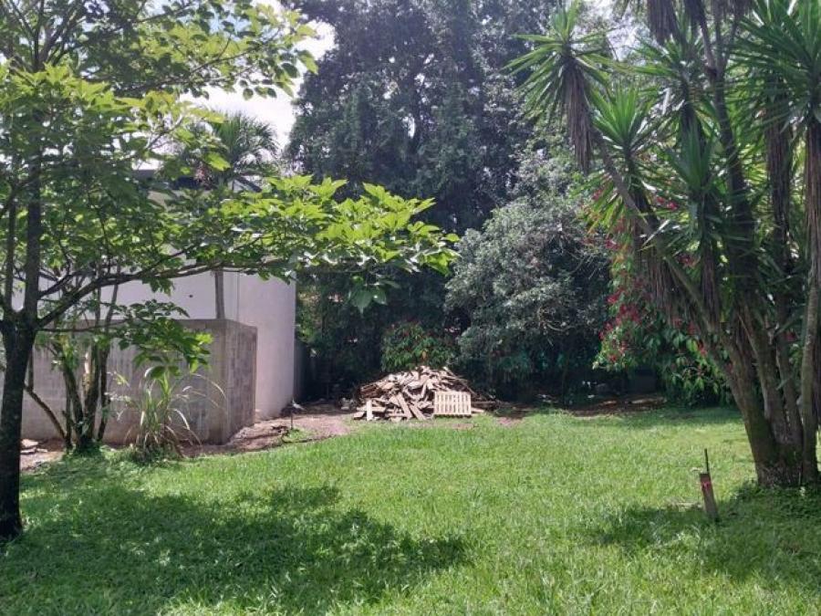 Venta de Lote en Ciudad Colon, San José.