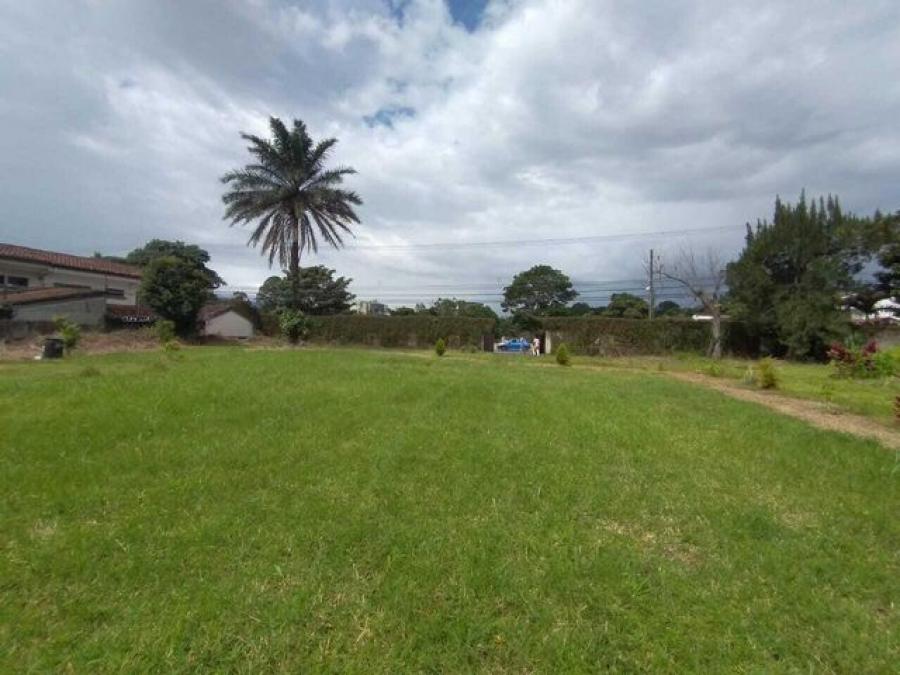 Venta de Lote en San Rafael de Escazú.