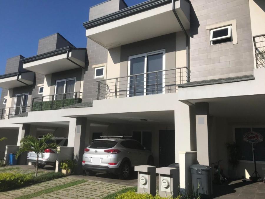 Foto Casa en Venta en Escazú, San José - U$D 255.000 - CAV46073 - BienesOnLine