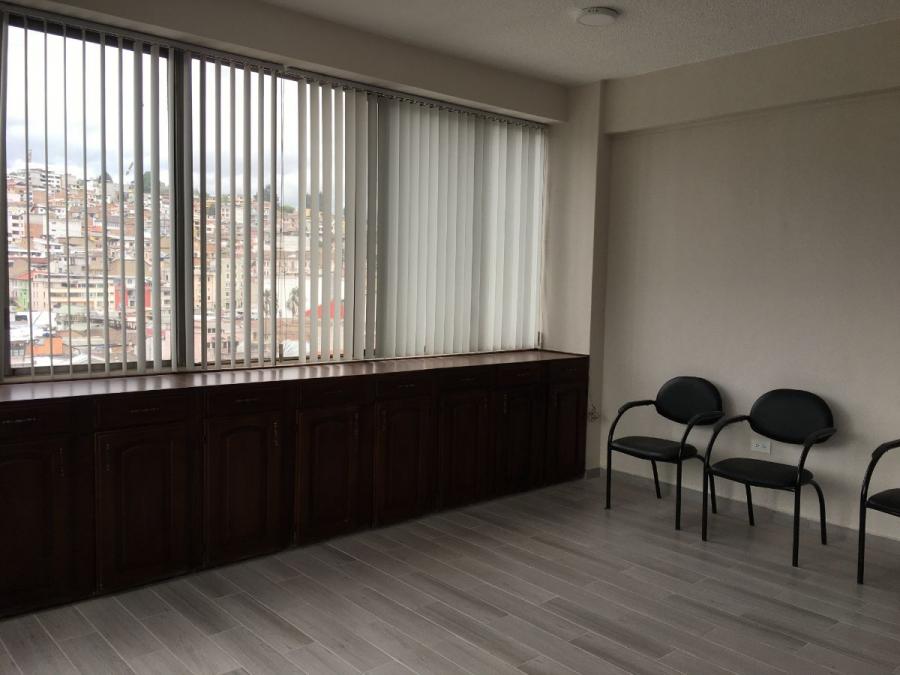 ARRIENDO OFICINA REMODELADA sector La Alameda, Quito.