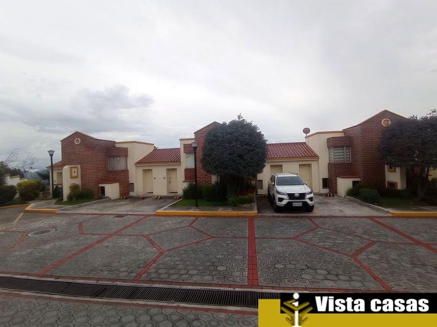 Casa de arriendo Carcelen, conjunto Portal de Capri, zona exclusiva, cerca al colegio Planeta azul