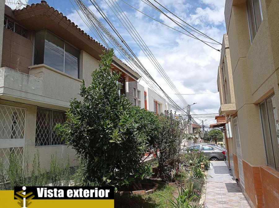 Casa de arriendo Pomasqui, conjunto Ciudad del Sol 2, cerca a Pomasqui Plaza y Mitad del Mundo