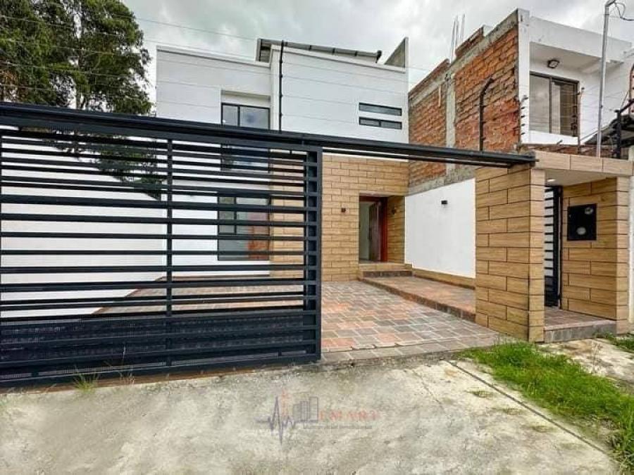 Foto Casa en Venta en Loja, Loja - U$D 118.000 - CAV40264 - BienesOnLine