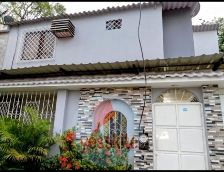 Foto Casa en Venta en Guayaquil, Guayas - U$D 120.000 - CAV40123 - BienesOnLine