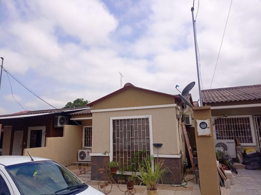 Foto Casa en Venta en Las Lojas, Guayaquil, Guayas - U$D 70.000 - CAV40613 - BienesOnLine