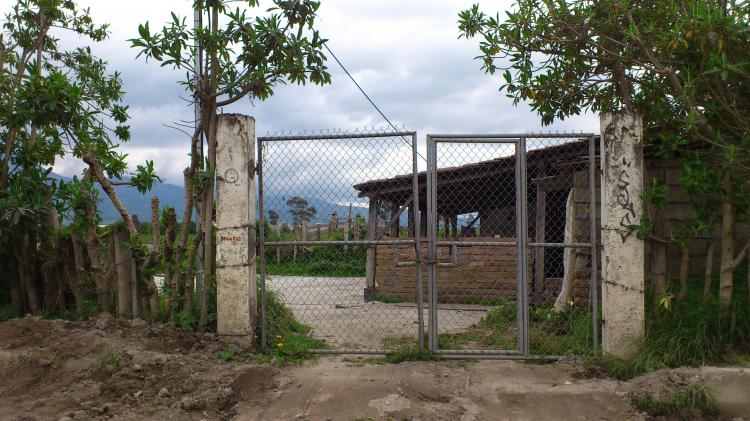  Vendo 3 hectareas terreno todo plano, pocos metros de Panamericana Sur Machachi.