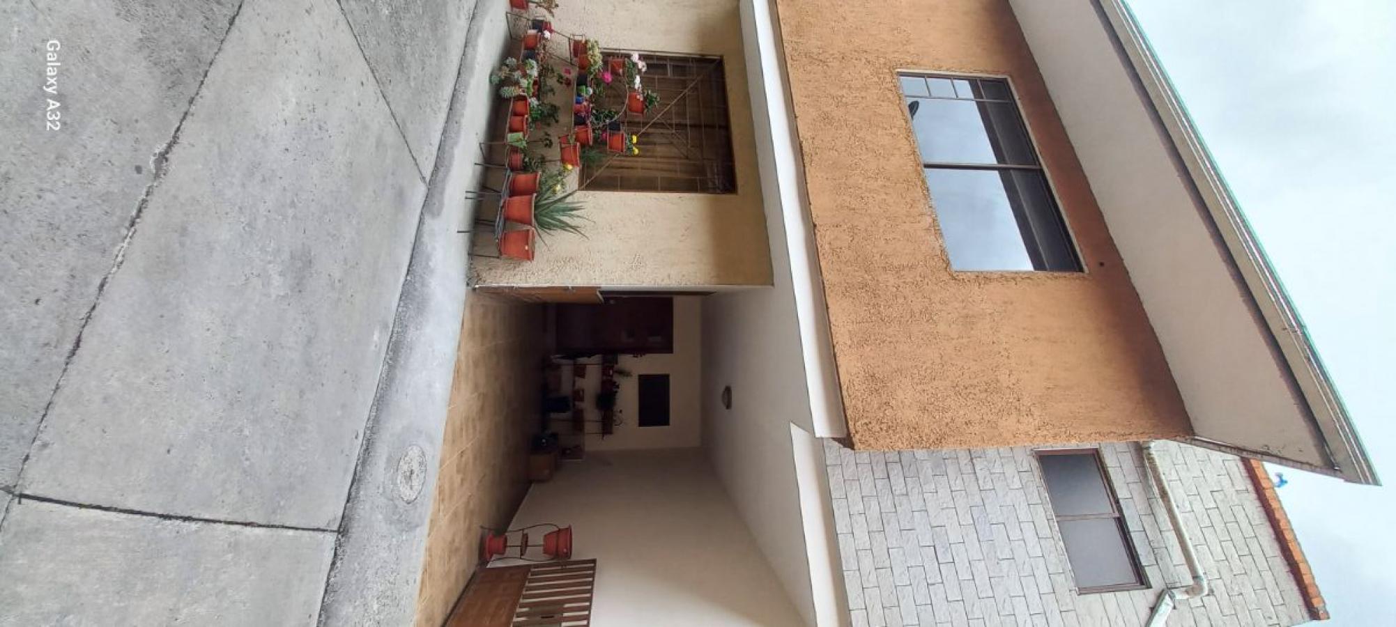 Foto Casa en Venta en San Sebastián, Cuenca, Azuay - U$D 110.000 - CAV40508 - BienesOnLine