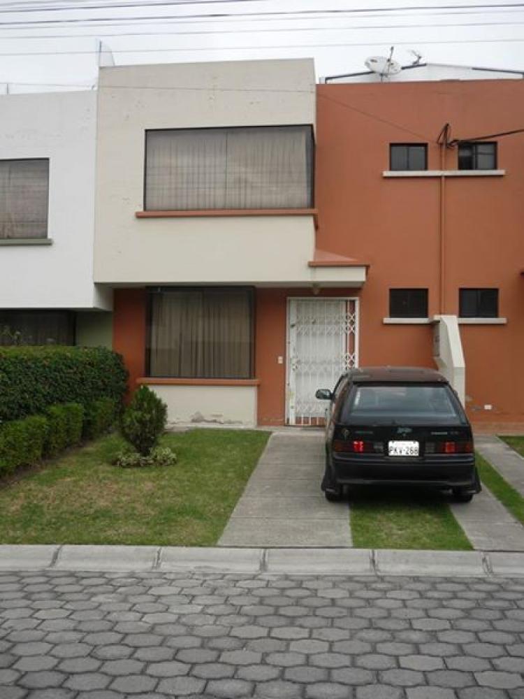 Foto Casa en Venta en Llano Chico, Llano Chico, Pichincha - U$D 99.000 - CAV27956 - BienesOnLine