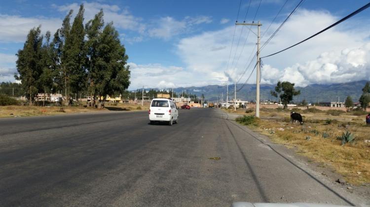 HERMOSO TERRENO EN EL MEJOR SECTOR RESIDENCIAL DE RIOBAMBA