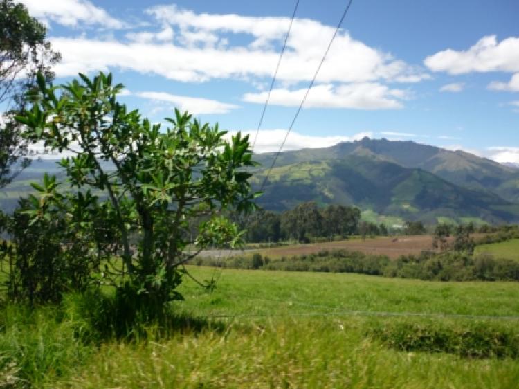 Foto Terreno en Venta en sur, Quito, Pichincha - 111 hectareas - U$D 11.000.000 - TEV5886 - BienesOnLine