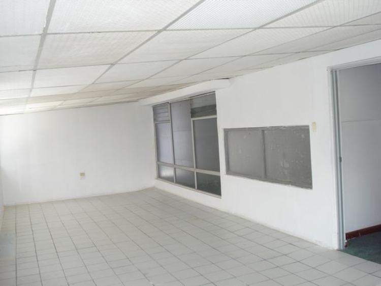 Foto Casa en Arriendo en la carolina, QUITO, Pichincha - U$D 1.000 - CAA5056 - BienesOnLine