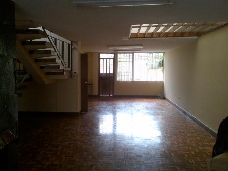 Foto Casa en Arriendo en Sectro Jardin, Quito, Pichincha - U$D 1.200 - CAA8832 - BienesOnLine