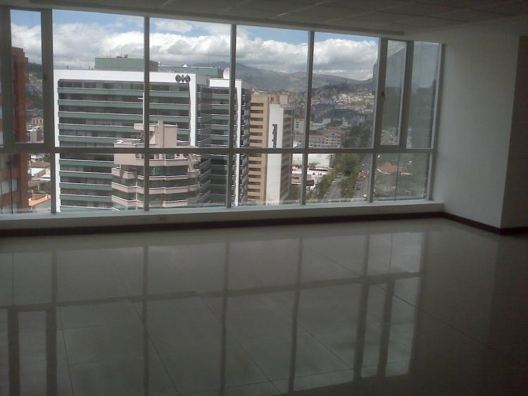 Foto Oficina en Arriendo en SWISS HOTEL, Quito, Pichincha - U$D 600 - OFA10168 - BienesOnLine