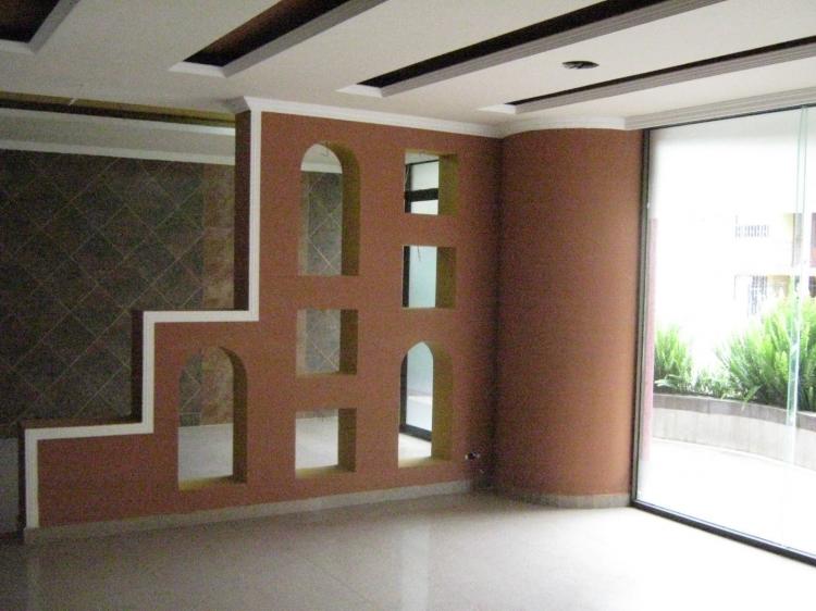 Foto Oficina en Arriendo en Quito, Pichincha - U$D 1.000 - OFA6585 - BienesOnLine