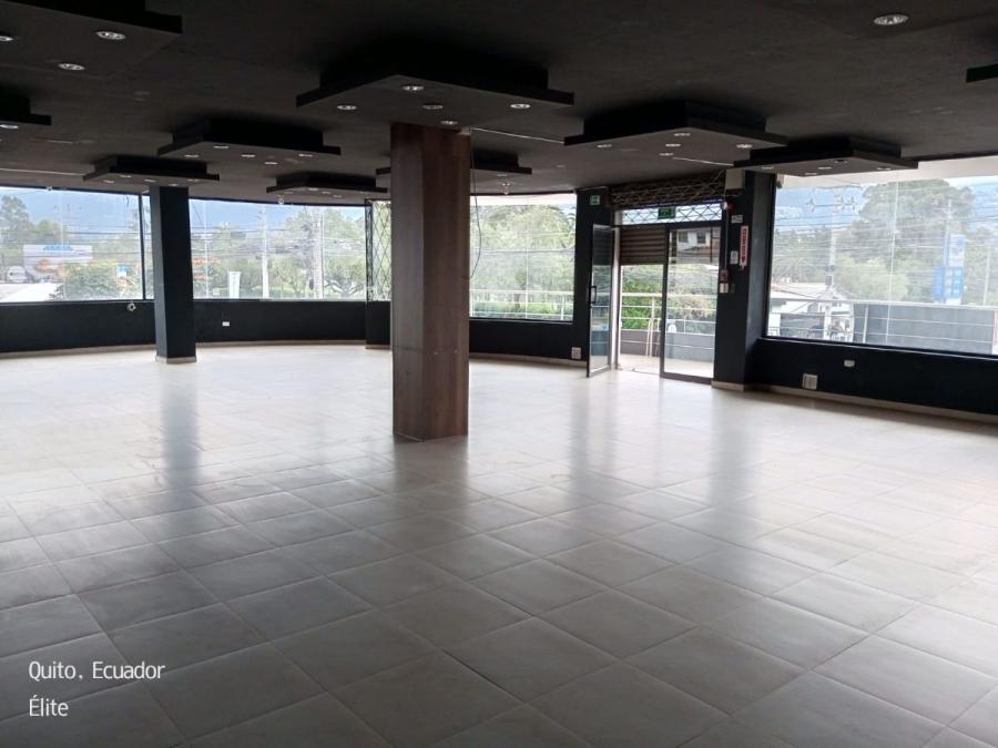 Foto Local en Arriendo en Rumiñahui, Pichincha - U$D 1.000 - LOA39970 - BienesOnLine