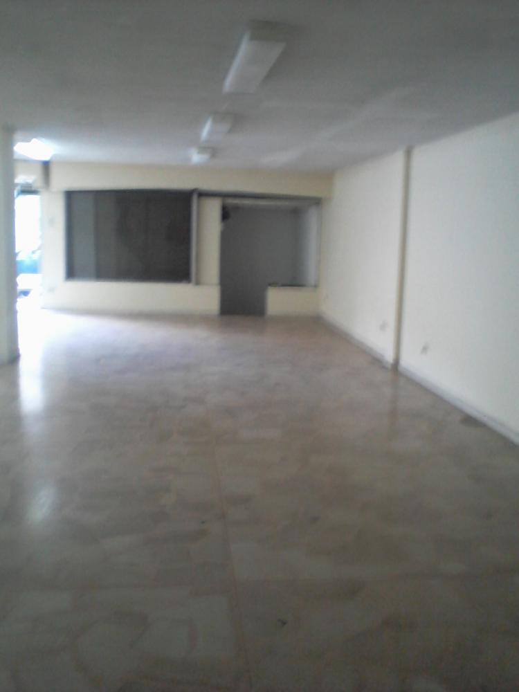 Foto Local en Arriendo en Gaspar de Villaroel, Quito, Pichincha - U$D 1.500 - LOA7529 - BienesOnLine