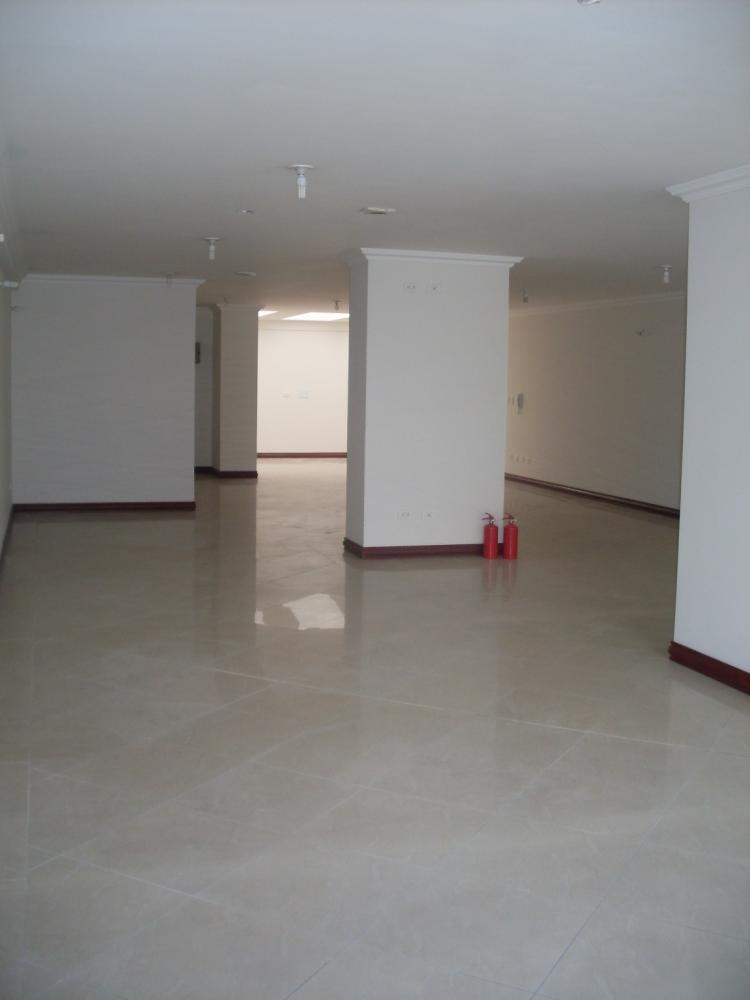 Foto Local en Arriendo en Sector Shyris transversal, Quito, Pichincha - U$D 1.300 - LOA6054 - BienesOnLine