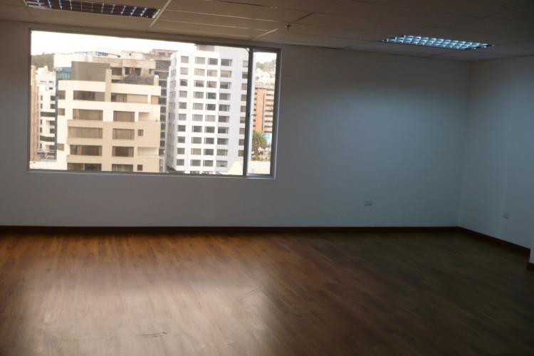 Foto Oficina en Arriendo en Carolina, Quito, Pichincha - U$D 500 - OFA15960 - BienesOnLine