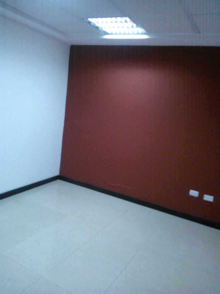 Foto Oficina en Arriendo en Quito, Pichincha - U$D 550 - OFA11345 - BienesOnLine