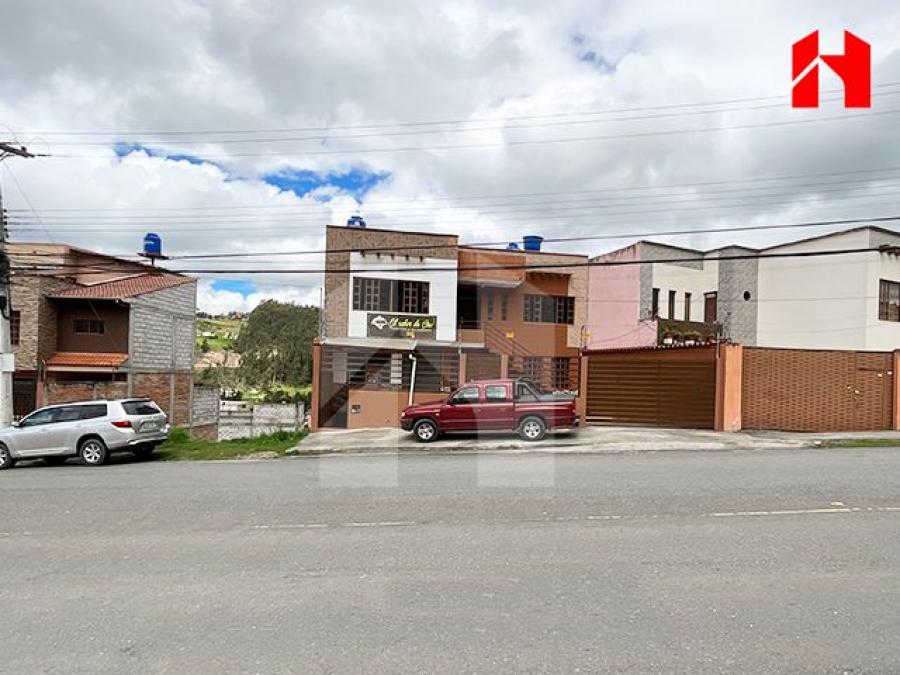 Vendo casa Comercial en Biblián (CC3563)