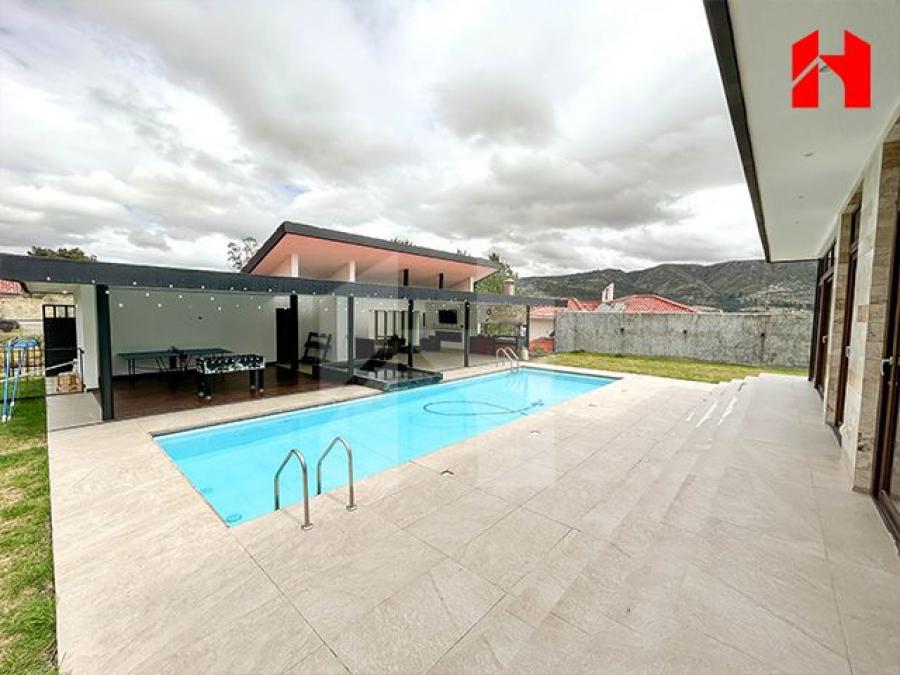 Foto Casa en Venta en Challuabamba, Challuabamba, Azuay - U$D 890.000 - CAV39981 - BienesOnLine