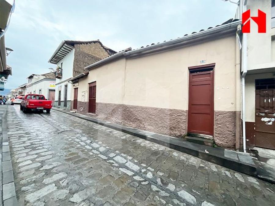 Foto Casa en Venta en El Sagrario, Cuenca, Azuay - U$D 450.000 - CAV40111 - BienesOnLine