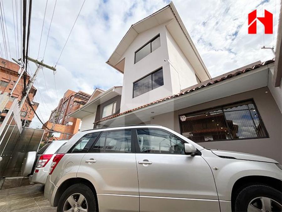 Foto Casa en Venta en Puertas del Sol, Cuenca, Azuay - U$D 205.000 - CAV40136 - BienesOnLine