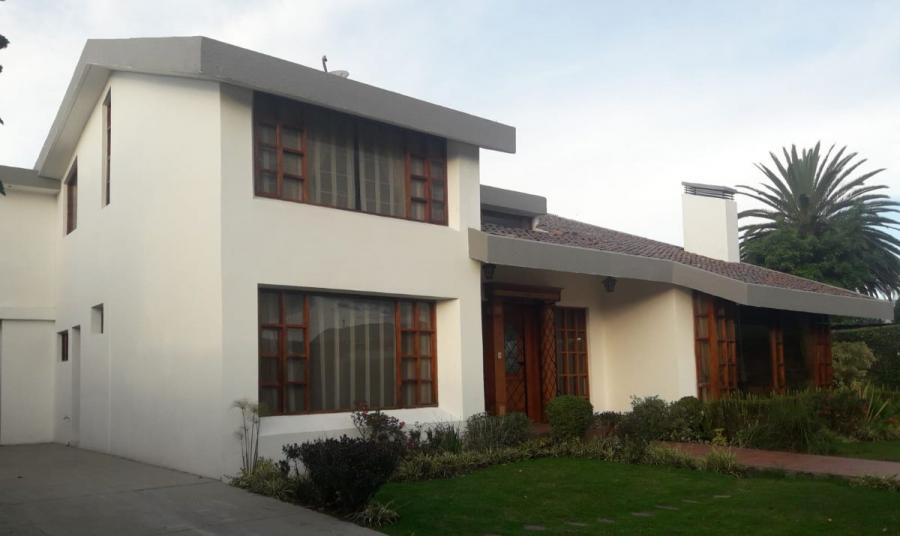 Foto Casa en Venta en SAN RAFAEL, Pasaje San Juan, San Rafael, Pichincha - U$D 310.000 - CAV33056 - BienesOnLine