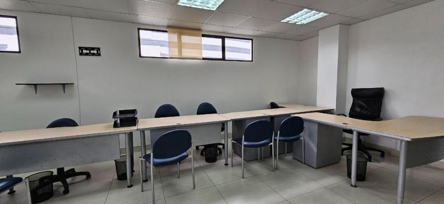 Foto Oficina en Venta en Tarqui, Guayaquil, Guayas - U$D 140.000 - OFV40384 - BienesOnLine